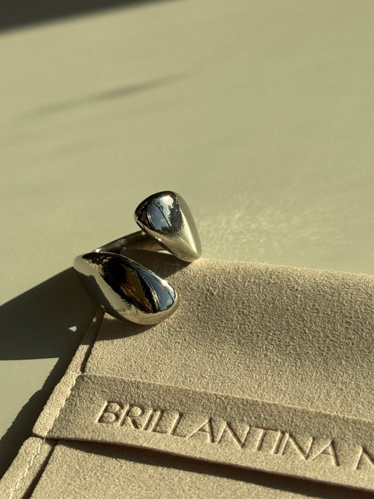 Bold Embrace ring