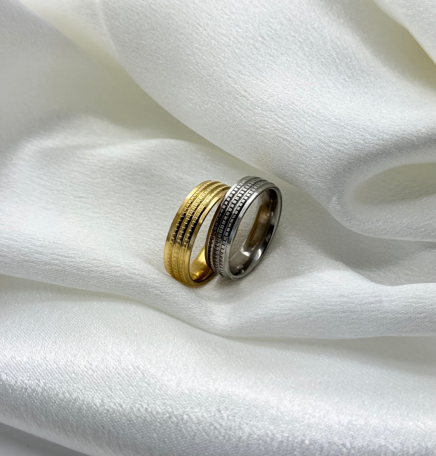 Aurelius Ring