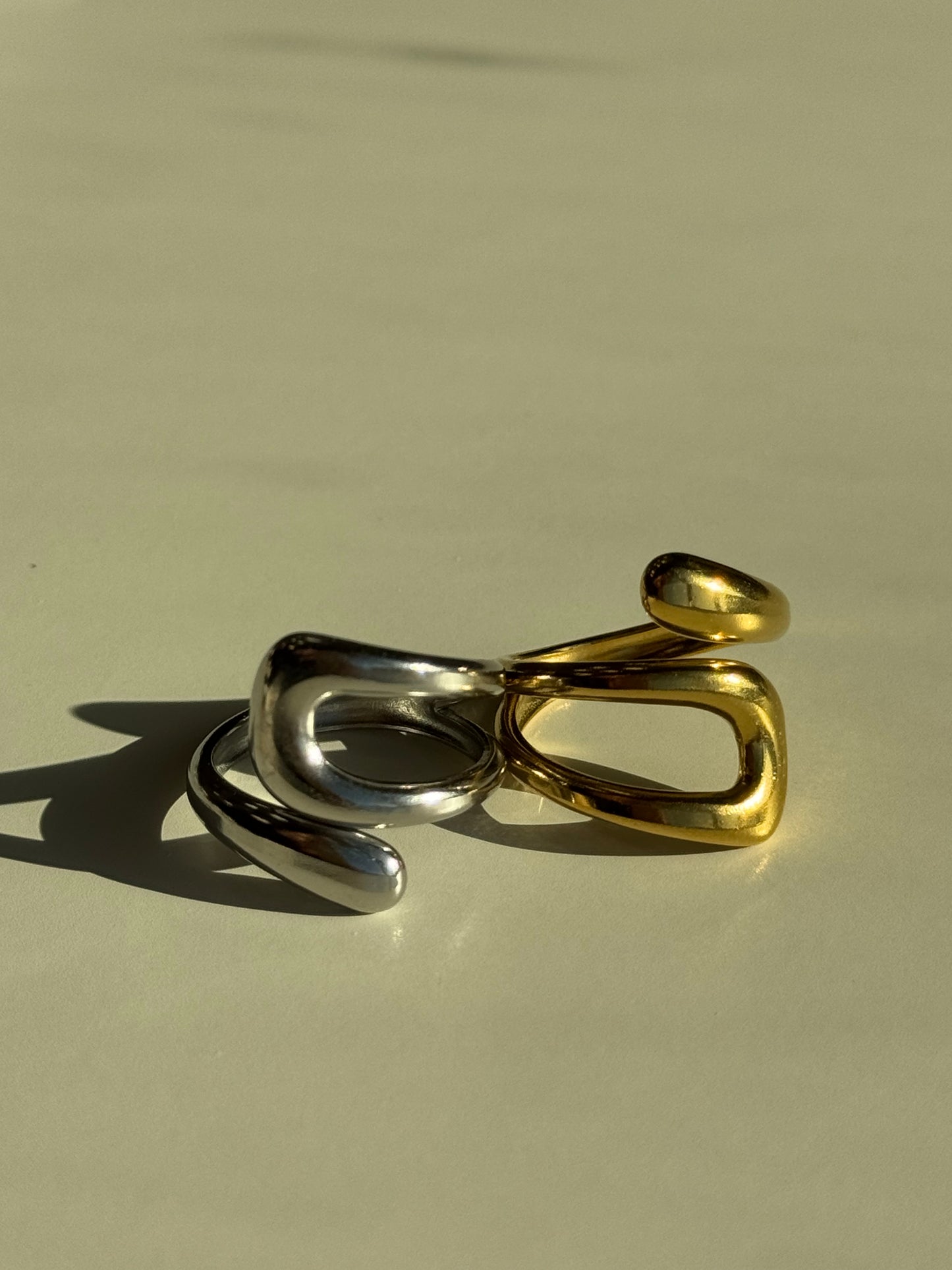 Whirlwind ring