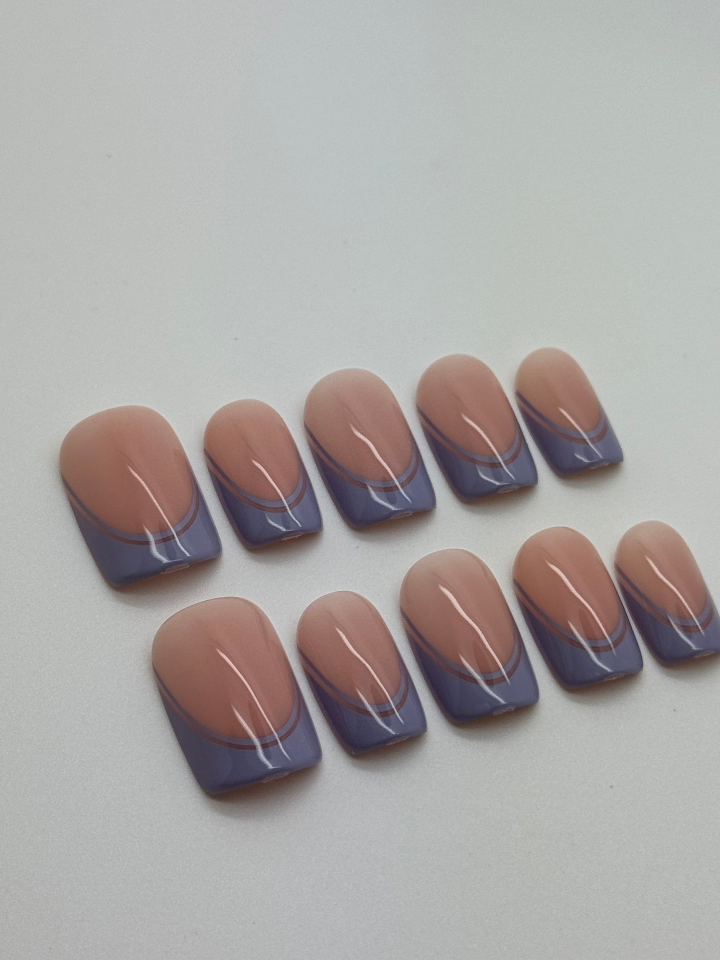 EBIN Press on nails PETALS